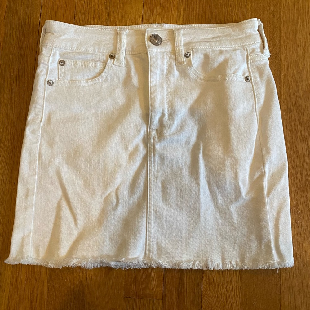 American Eagle white jean skirt